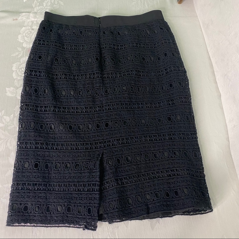 Modish One Eyelet Embroidered Skirt Size Large - Picture 2 of 12